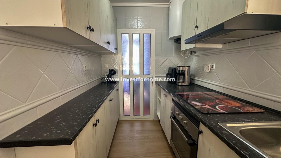 Sale - House - San Miguel de Salinas - Las Filipinas