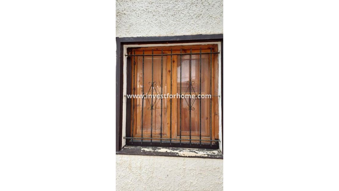 Sale - House - Torrevieja - aguas nuevas