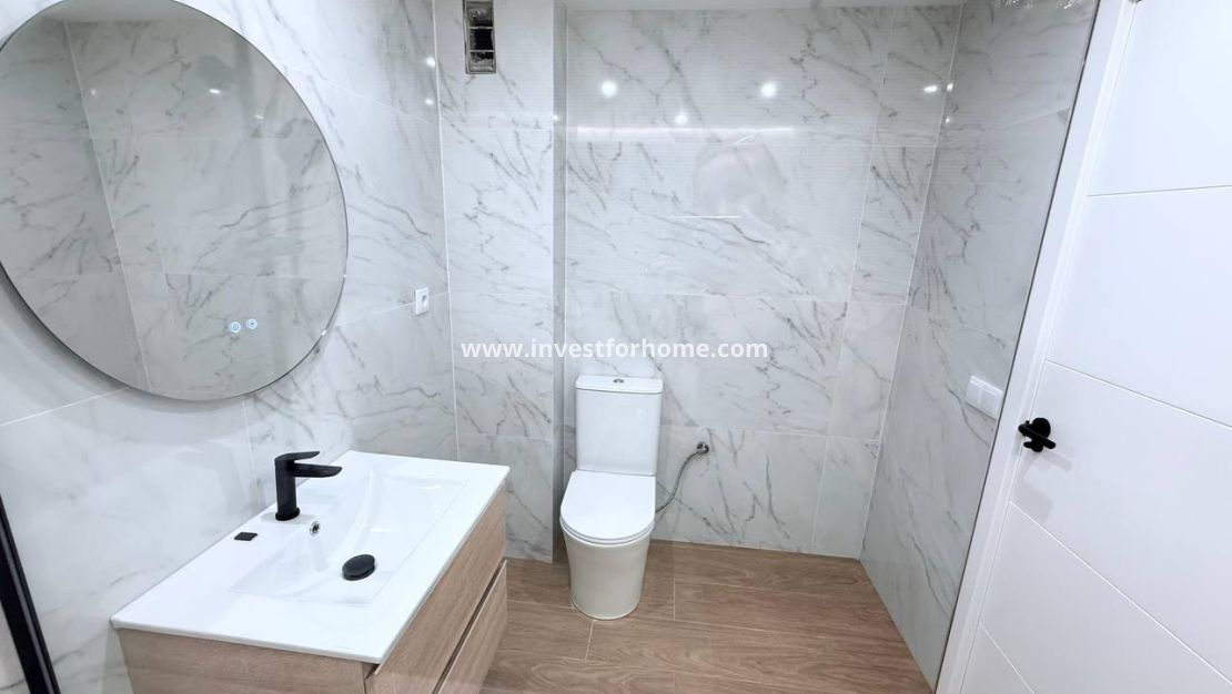 Sale - House - Torrevieja - aguas nuevas