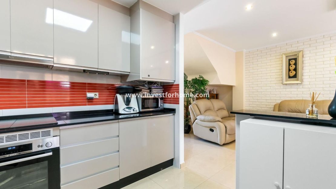 Sale - House - Torrevieja - aguas nuevas