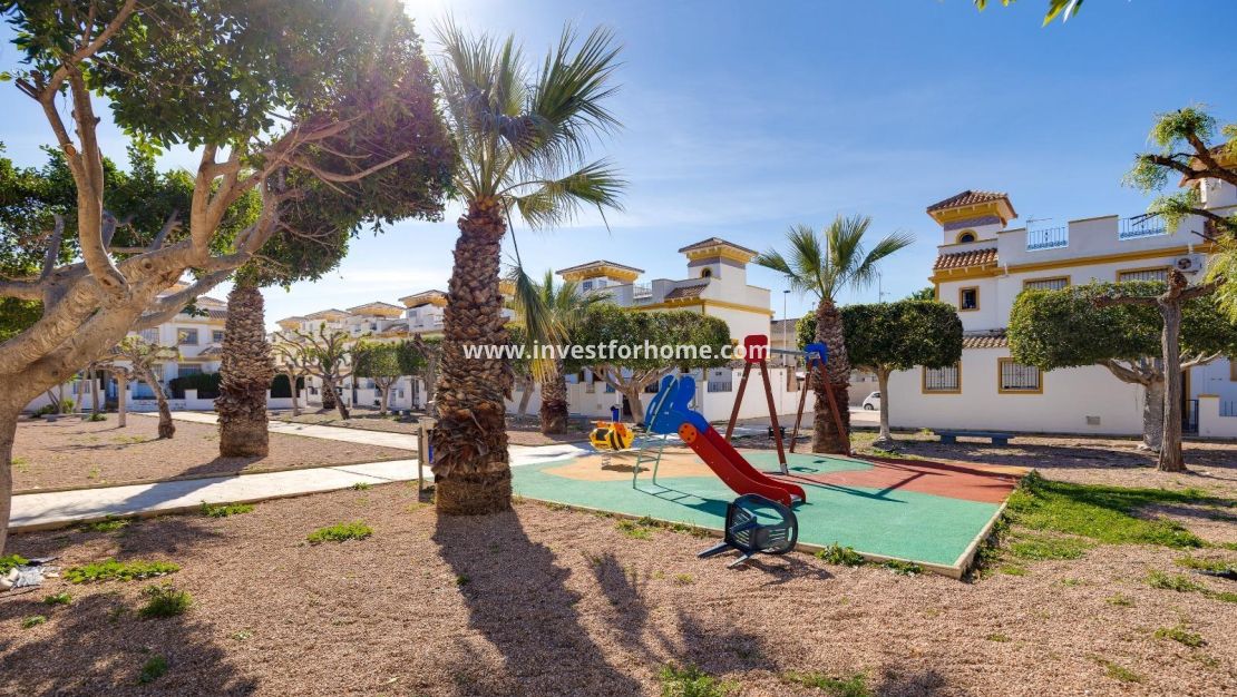 Sale - House - Torrevieja - aguas nuevas