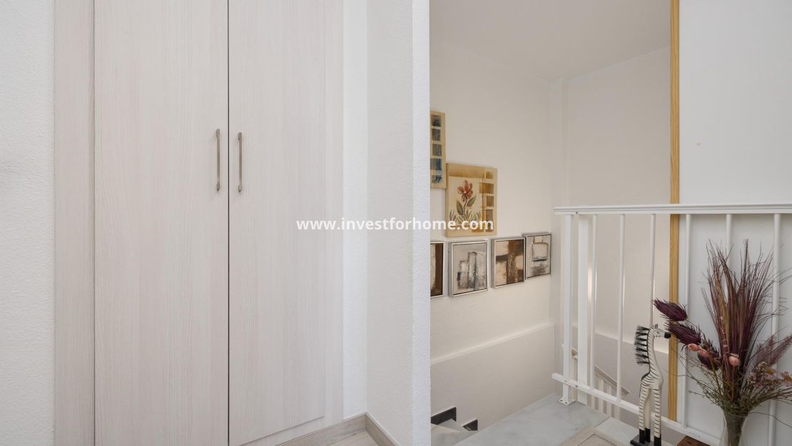 Sale - House - Torrevieja - aguas nuevas