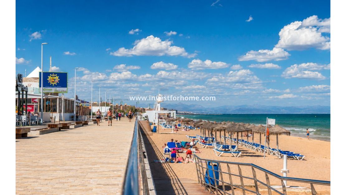 Sale - House - Torrevieja - Aguas Nuevas