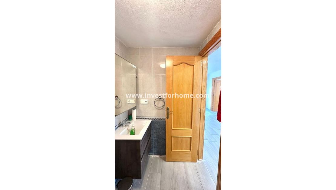 Sale - House - Torrevieja - Carrefour