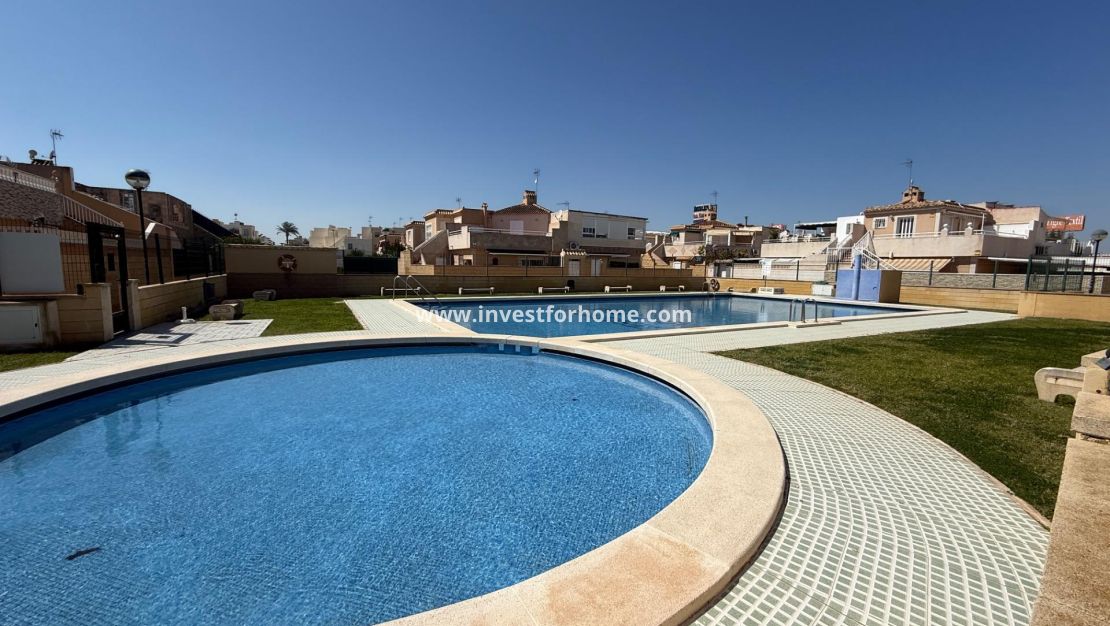 Sale - House - Torrevieja - Carrefour