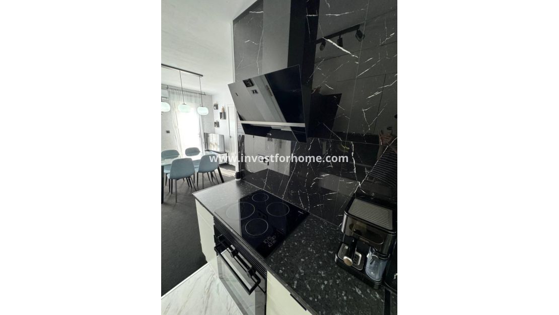 Sale - House - Torrevieja - Carrefour