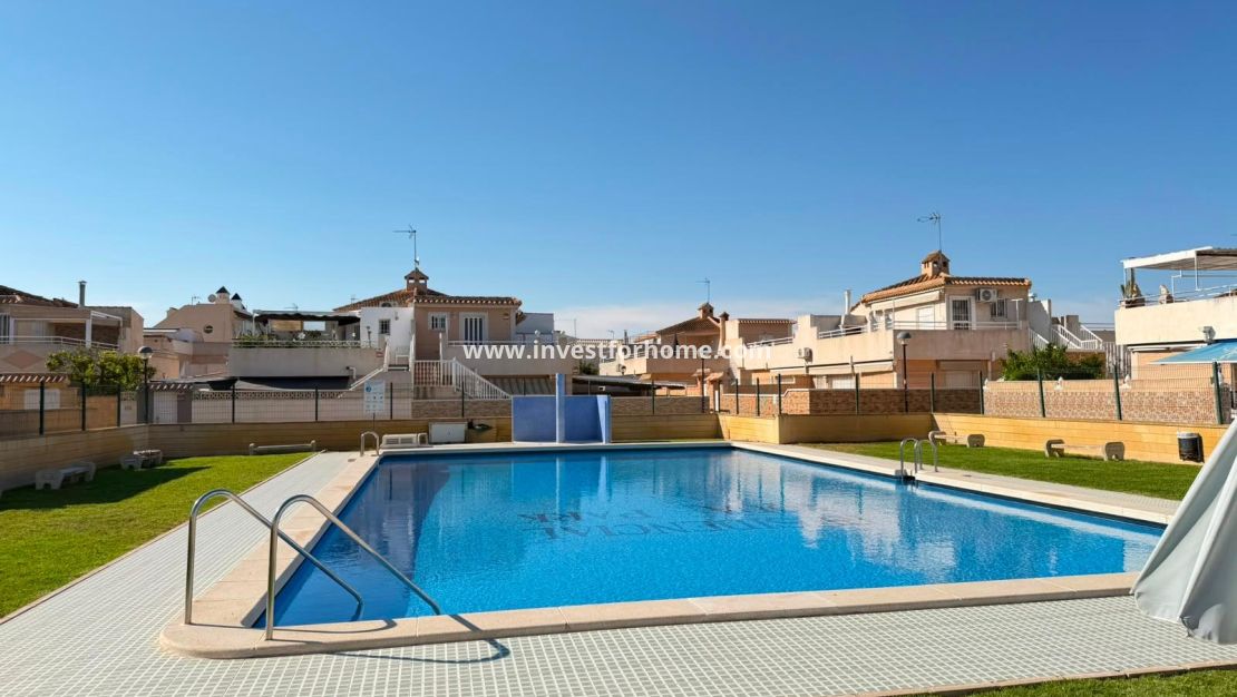 Sale - House - Torrevieja - Carrefour
