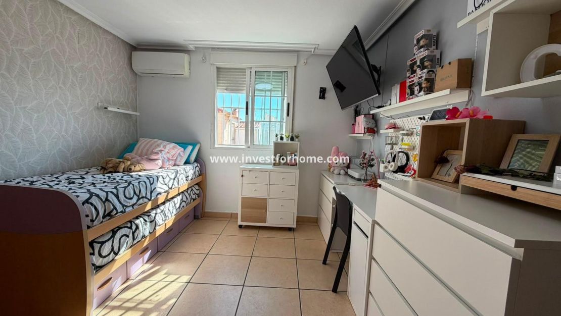 Sale - House - Torrevieja - Carrefour
