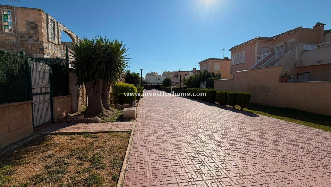 Sale - House - Torrevieja - Carrefour