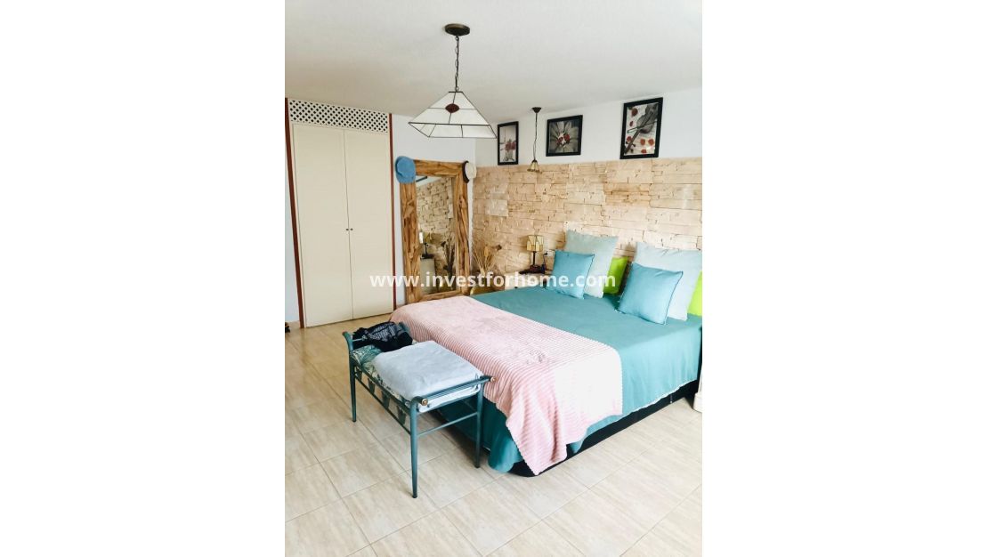 Sale - House - Torrevieja - Centro