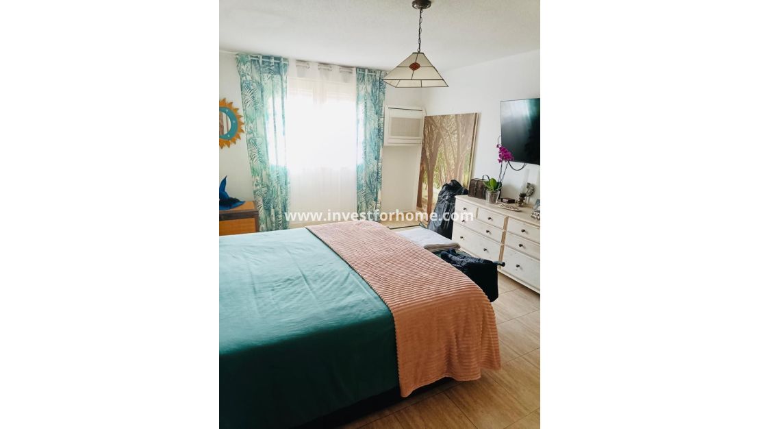 Sale - House - Torrevieja - Centro