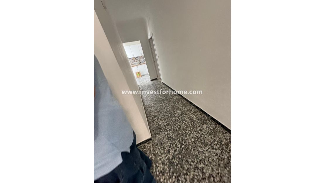 Sale - House - Torrevieja - Centro