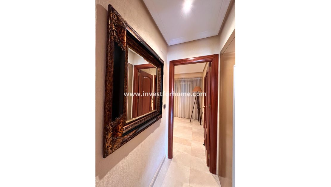 Sale - House - Torrevieja - Centro