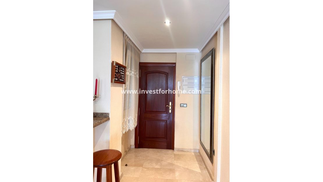 Sale - House - Torrevieja - Centro