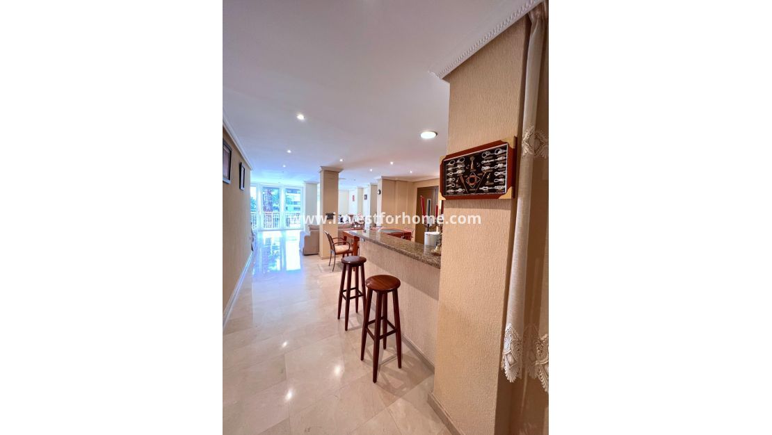 Sale - House - Torrevieja - Centro