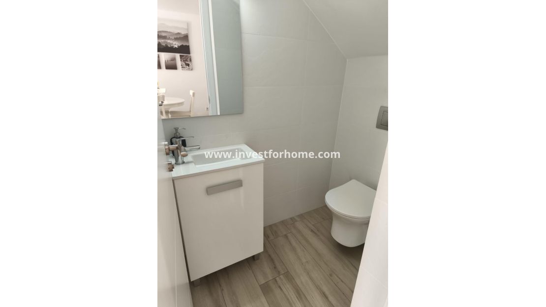 Sale - House - Torrevieja - Centro