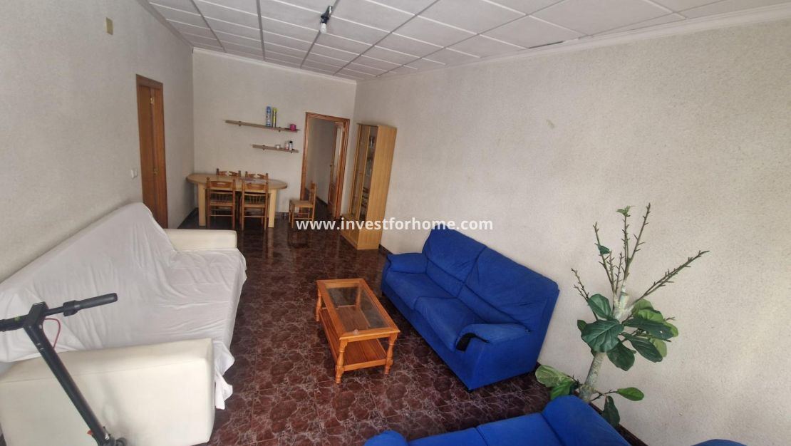 Sale - House - Torrevieja - Centro