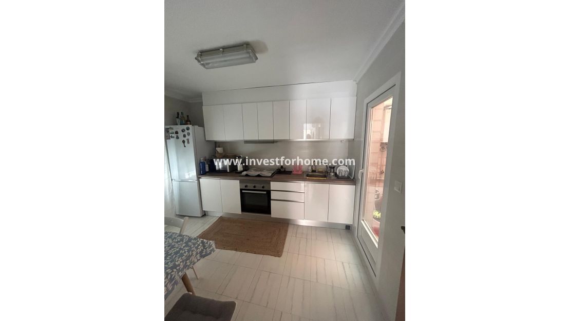 Sale - House - Torrevieja - Centro