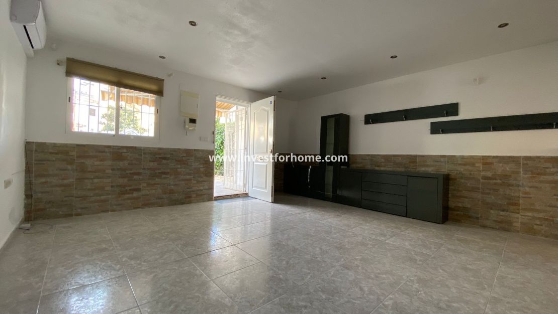 Sale - House - Torrevieja - Costa Blanca