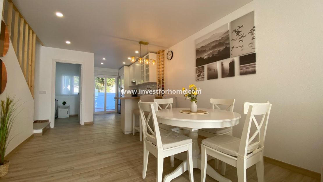 Sale - House - Torrevieja - Costa Blanca