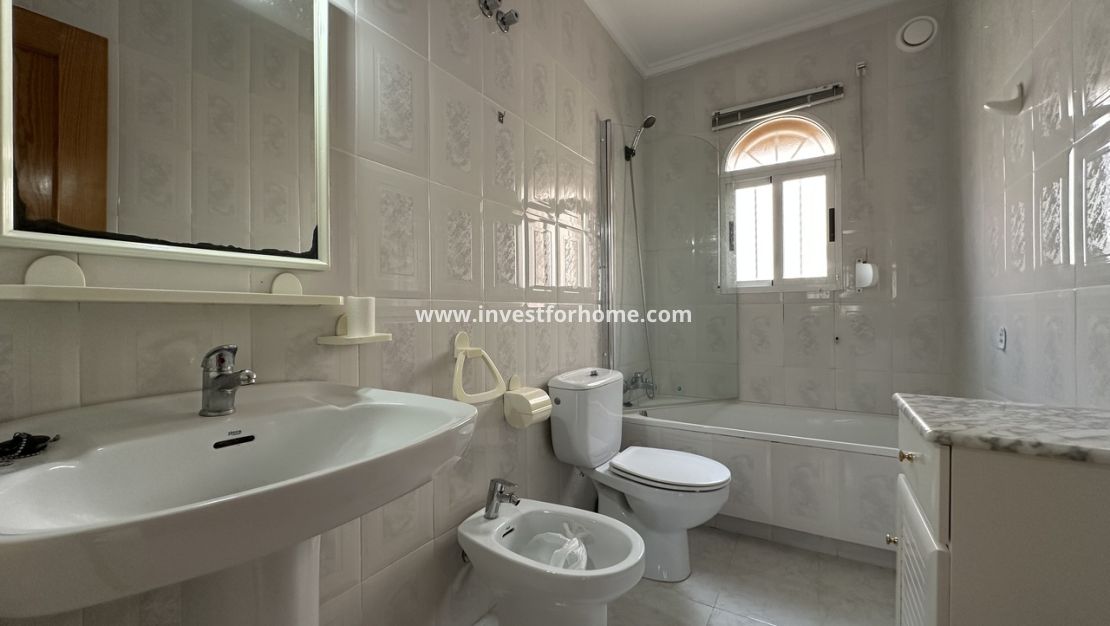 Sale - House - Torrevieja - Costa Blanca