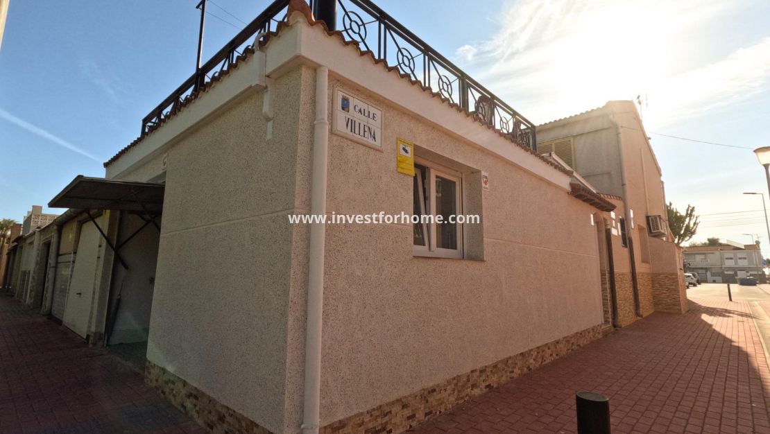 Sale - House - Torrevieja - El Acequión - Los Náufragos