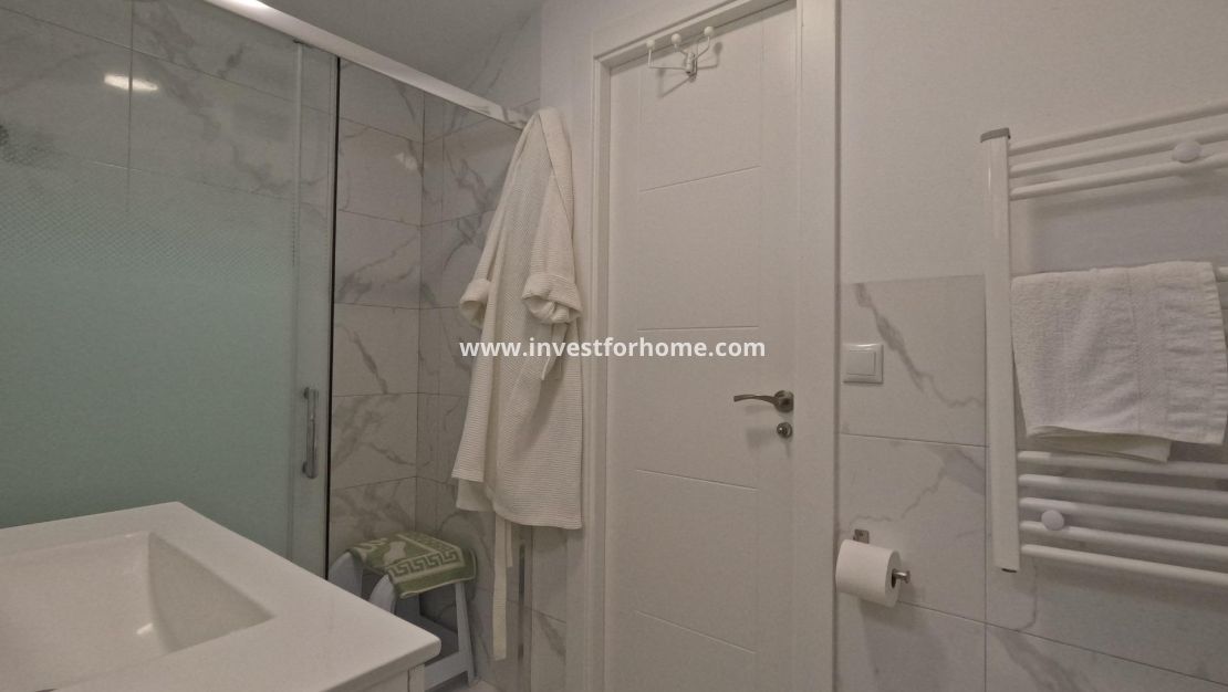 Sale - House - Torrevieja - El Acequión - Los Náufragos