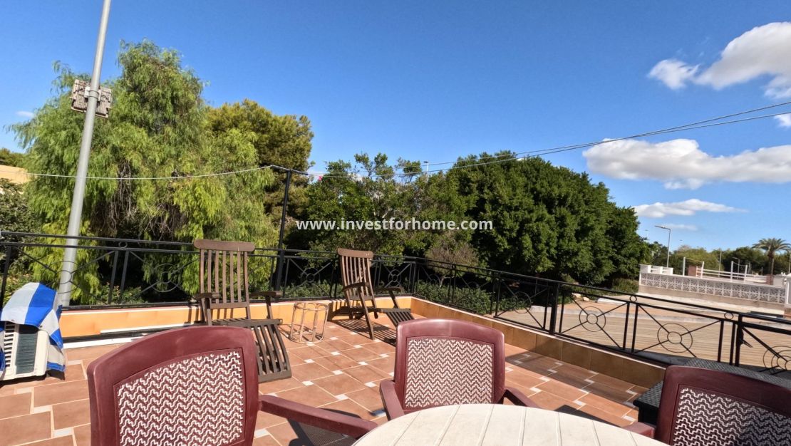 Sale - House - Torrevieja - El Acequión - Los Náufragos