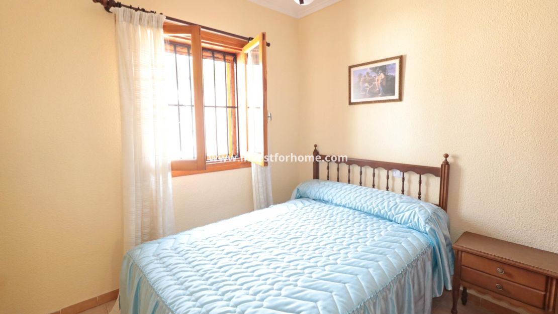 Sale - House - Torrevieja - El Acequión - Los Náufragos
