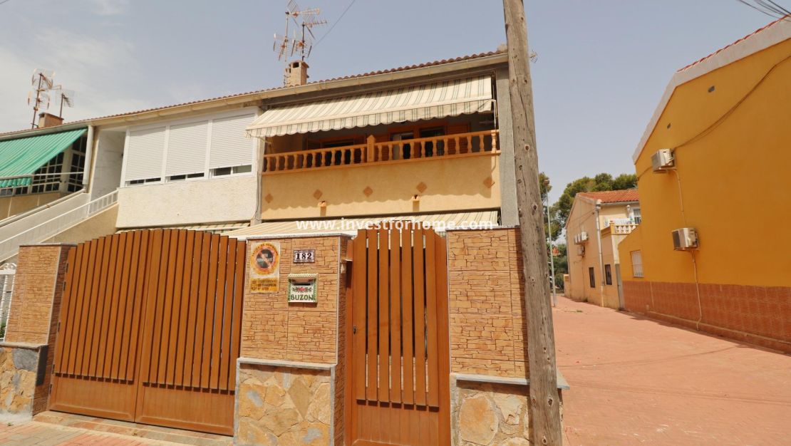 Sale - House - Torrevieja - El Acequión - Los Náufragos