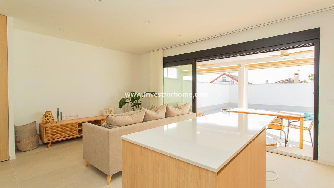 Sale - House - Torrevieja - La Siesta-El Chaparral