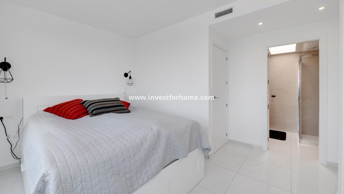 Sale - House - Torrevieja - La Siesta-El Chaparral