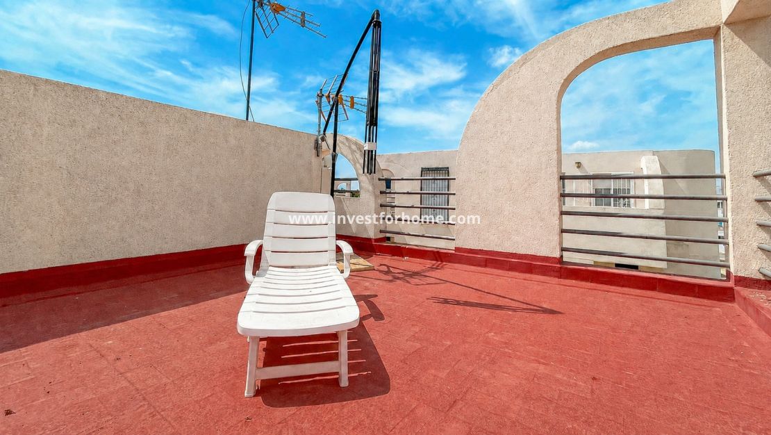 Sale - House - Torrevieja - La Siesta
