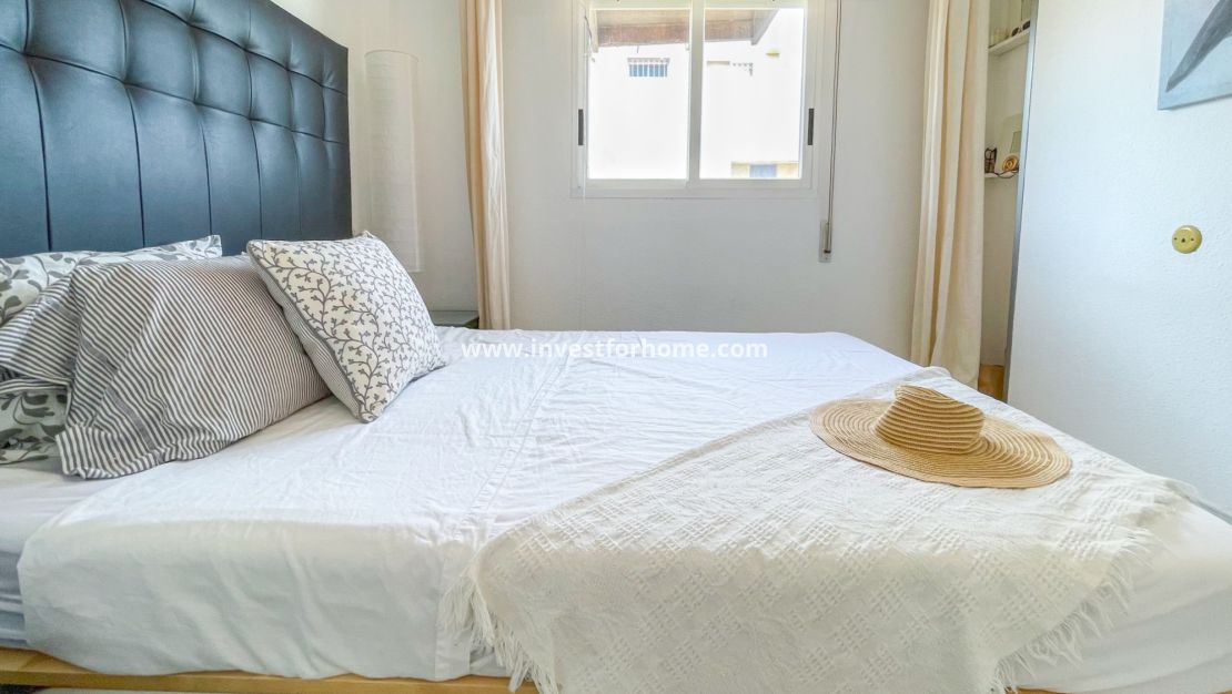 Sale - House - Torrevieja - La Siesta