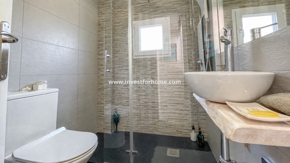 Sale - House - Torrevieja - La Siesta