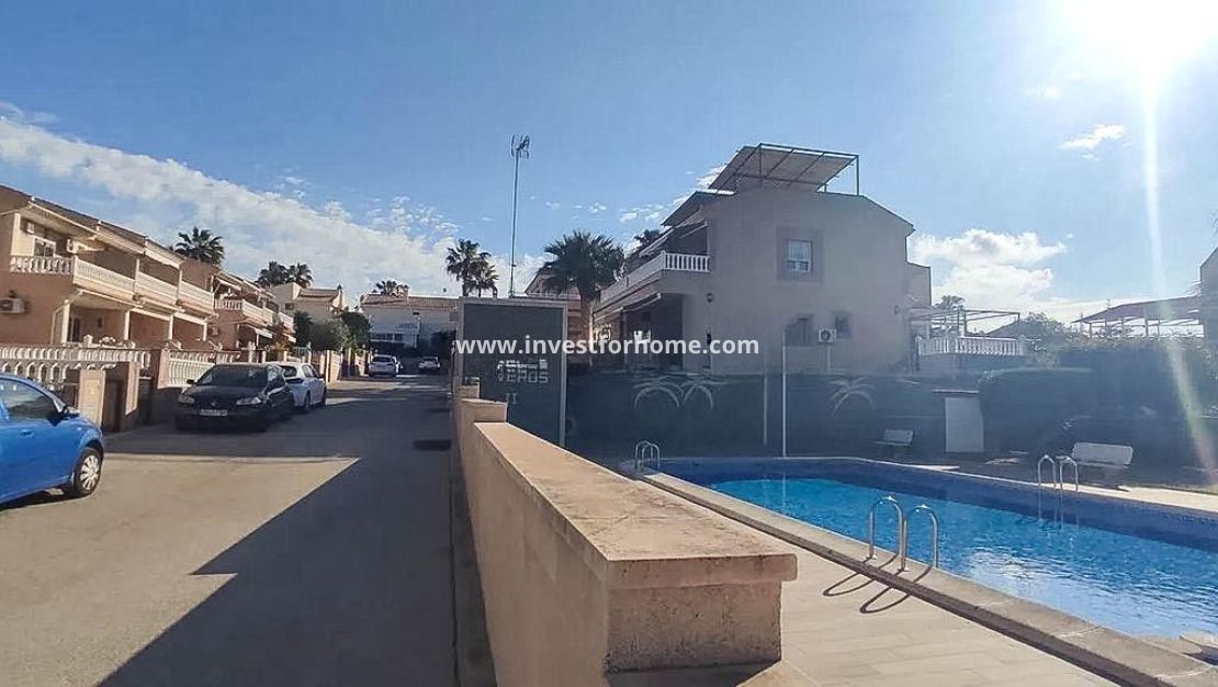 Sale - House - Torrevieja - Los Altos