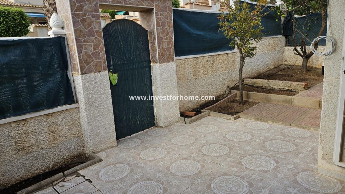 Sale - House - Torrevieja - Los Balcones - Los Altos Del Edén