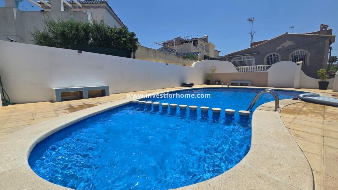 Sale - House - Torrevieja - Los Balcones