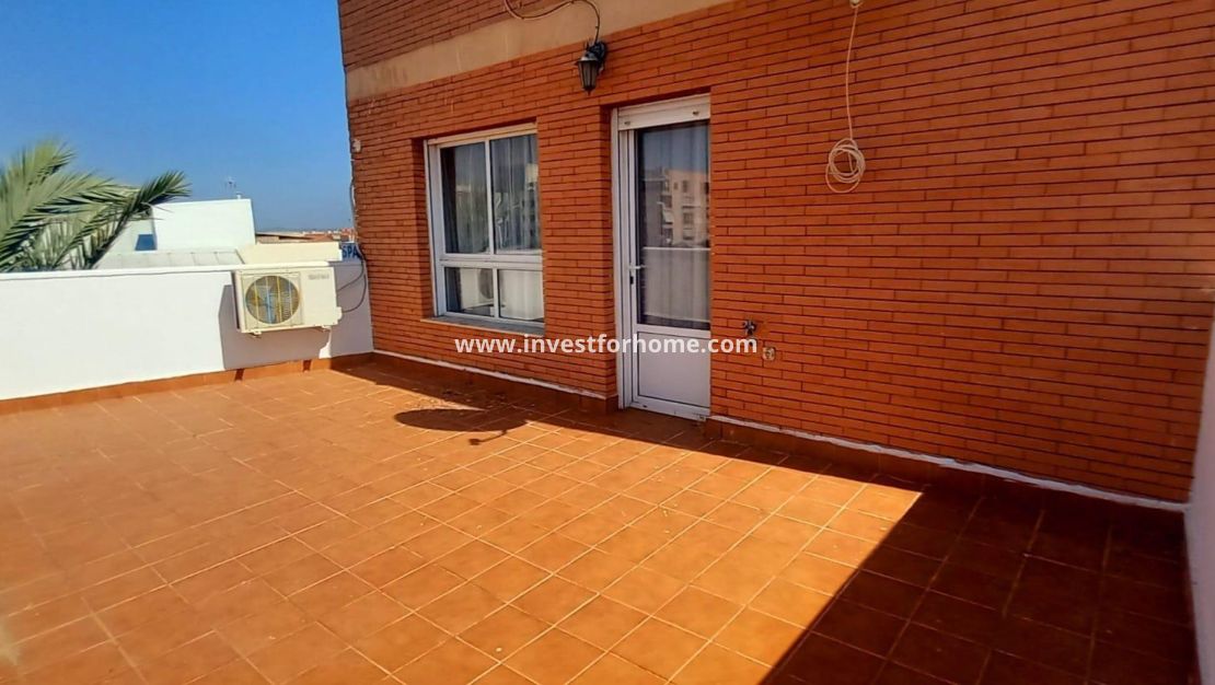 Sale - House - Torrevieja - Nueva Torrevieja - Aguas Nuevas