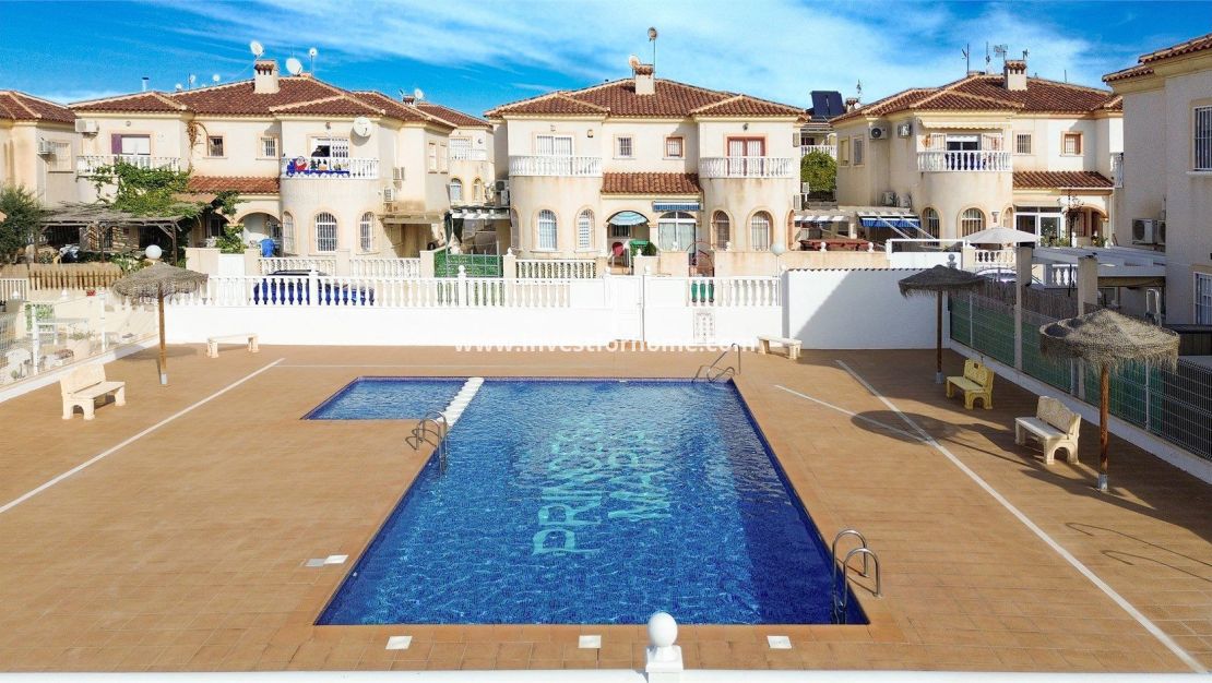 Sale - House - Torrevieja - Nueva Torrevieja