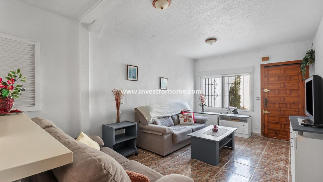 Sale - House - Torrevieja - Playa de los Locos