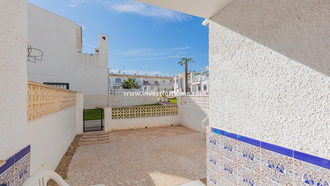 Sale - House - Torrevieja - Playa de los Locos