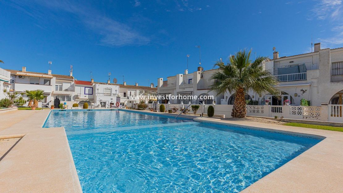 Sale - House - Torrevieja - Playa de los Locos