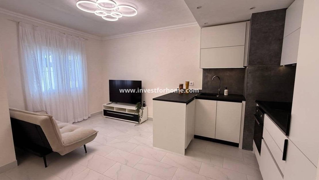 Sale - House - Torrevieja - Playa de los Locos
