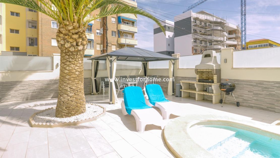 Sale - House - Torrevieja - Punta prima