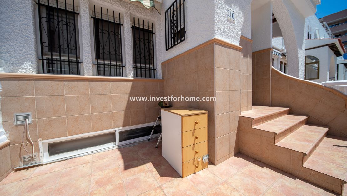 Sale - House - Torrevieja - Torrelamata - La Mata