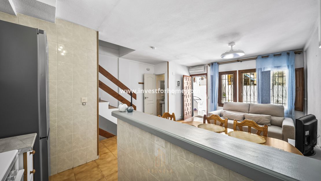 Sale - House - Torrevieja - Torrelamata - La Mata