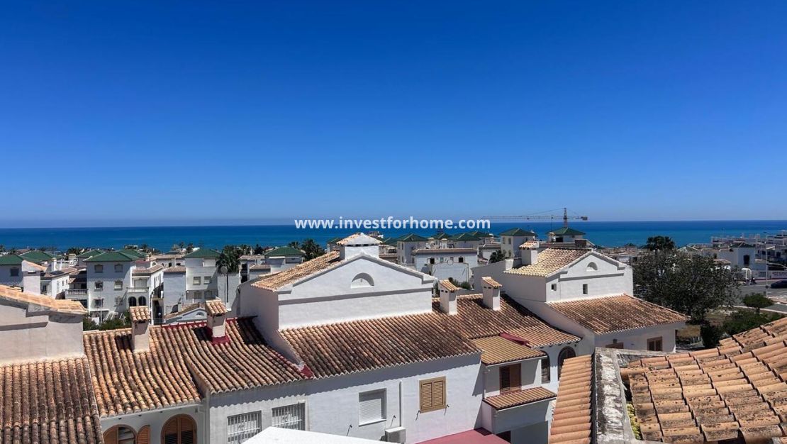Sale - House - Torrevieja - Torrelamata - La Mata