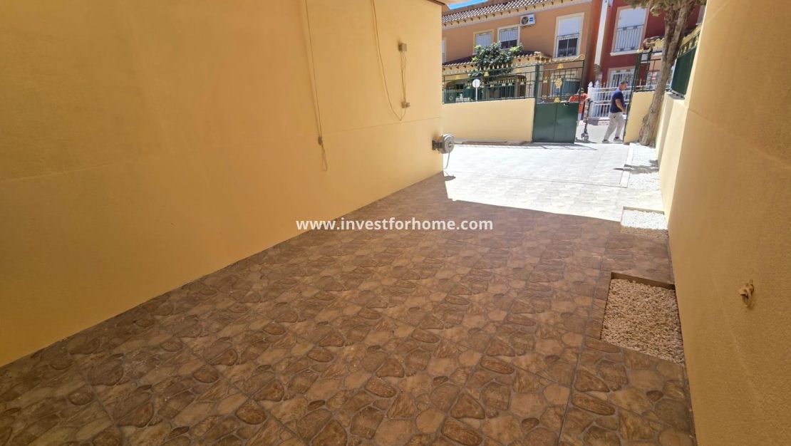 Sale - House - Torrevieja - Torreta Florida