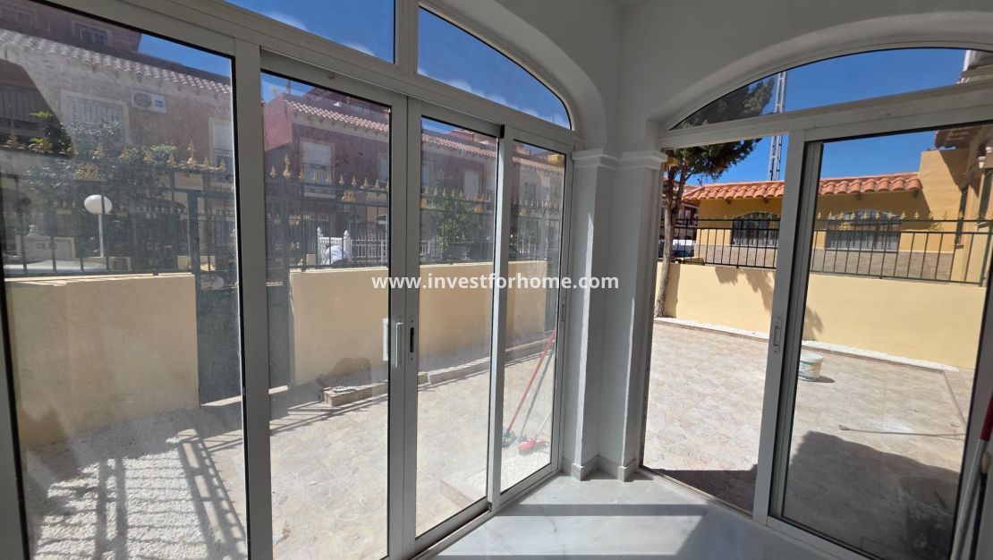 Sale - House - Torrevieja - Torreta Florida